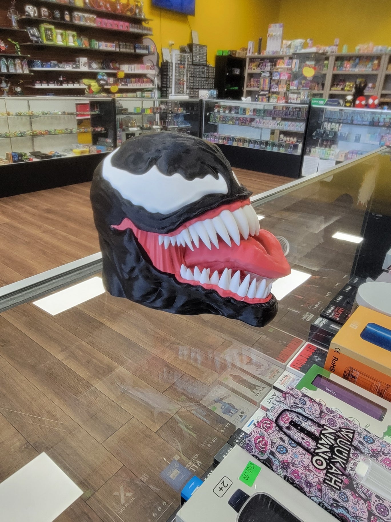 Venomous Maw Deck Vault — Symbiote Edition